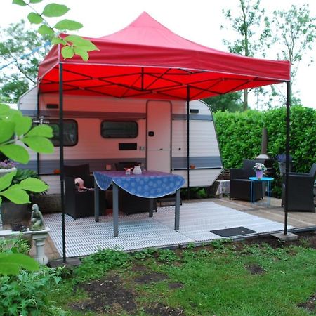 B&B Oeland Caravan "Juf Jansen" Ottoland Экстерьер фото
