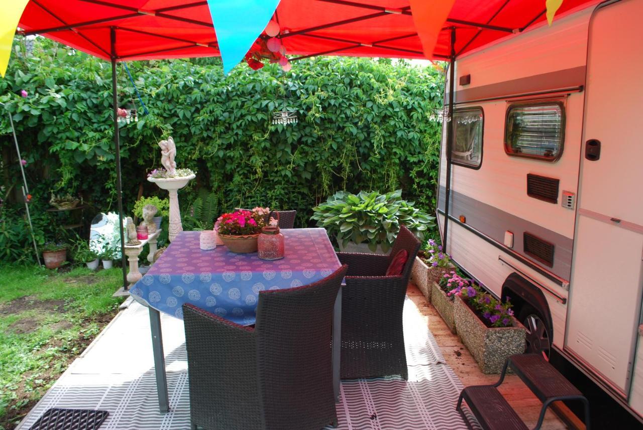 B&B Oeland Caravan "Juf Jansen" Ottoland Экстерьер фото